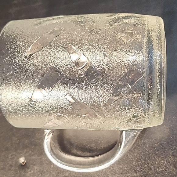 Vintage Pair of 10 oz COCA-COLA FROSTED ETCHED MUGS, 4" H - Picture 5 of 8